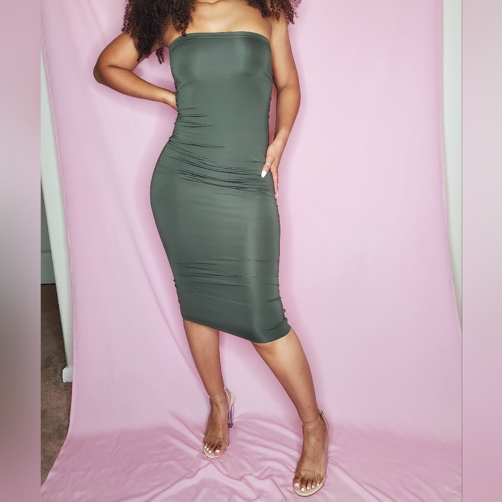 Tube Dress - Picture 4 of 8